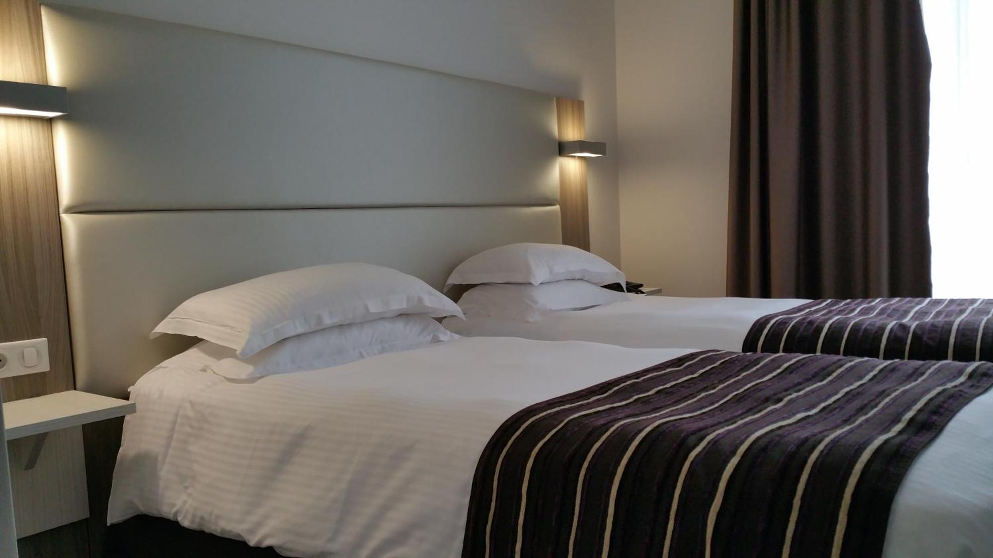 Brit Hotel De Grignan Виши Экстерьер фото